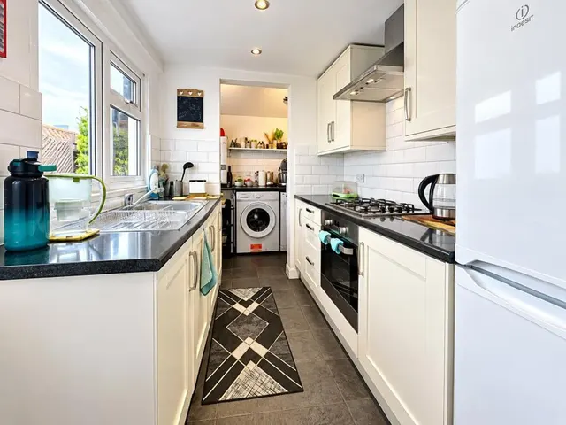 Ardenham Street, Aylesbury, HP19, photo 2