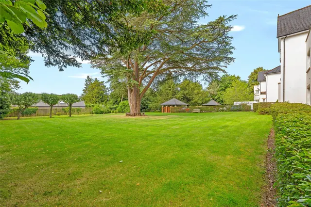 Wray Park Road, Reiga, RH2, photo 3