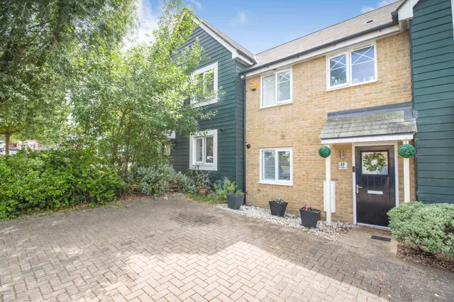 Rana Drive, Church Crookham, Fleet, GU52 8AJ, photo 1