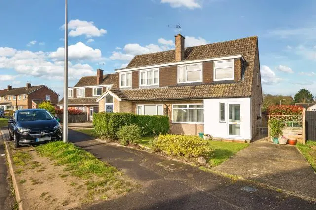 Paynesdown Road, Thatcham, RG19, photo 1