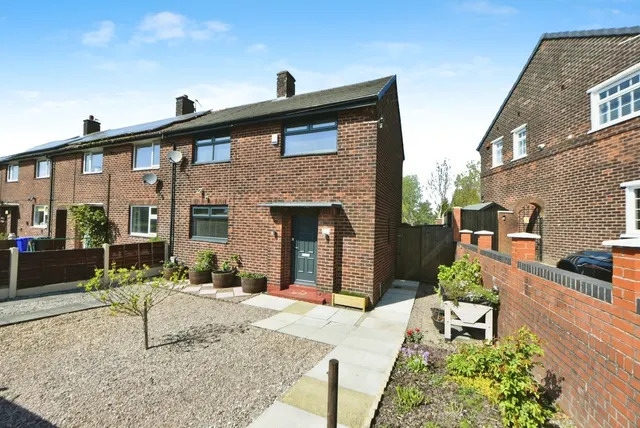 Chester Avenue, Dukinfield, Greater Manchester, SK16, photo 1