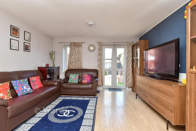 Wykeham Street, Strood, ME2, photo 2