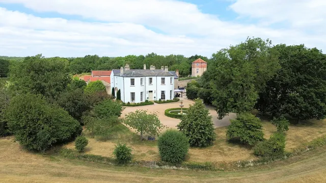7 bedroom house, Lime Kiln Lane, Stainton, S66