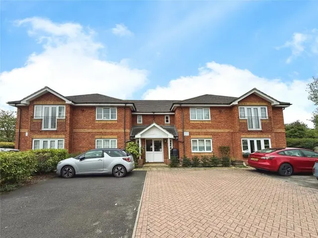 Frederick Place, Wokingham, RG41, photo 1