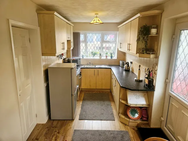 Photo 3 — Lawns Lane, Carr Gate, Wakefield