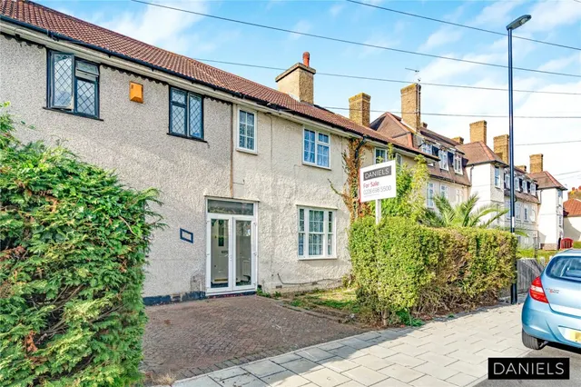 2 bedroom property, Pendragon Road, Downham