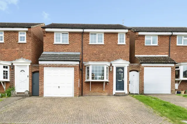 Ashgrove, Steeple Claydon, Buckingham, photo 1