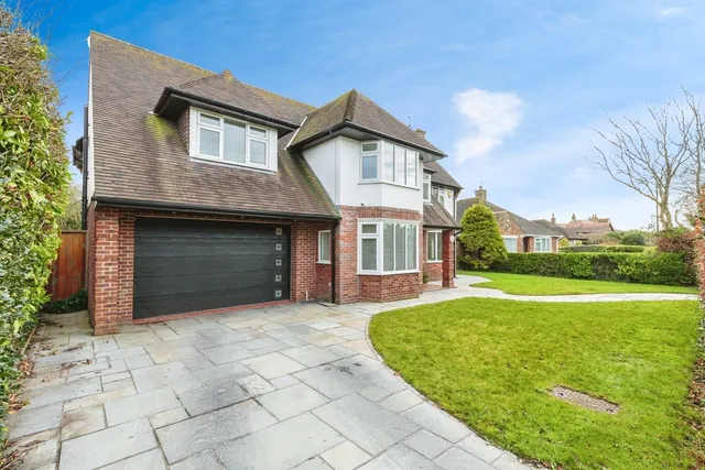 Holmefield Avenue, Thornton-Cleveleys, FY5, photo 2