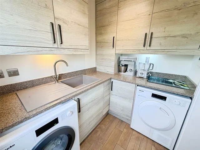 Spinney Hill, Sprotbrough, DN5, photo 3