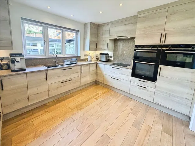 Spinney Hill, Sprotbrough, DN5, photo 2