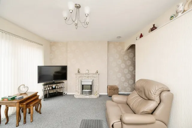 Titford Road, Oldbury, B69, photo 3