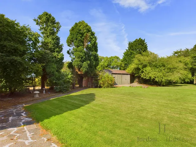 Photo 2 — Ince Lane, Wimbolds Trafford, Chester, Cheshire, CH2 4JP