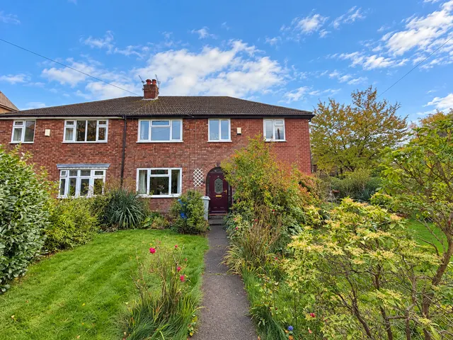 Broad Road, Sale, M33, photo 1