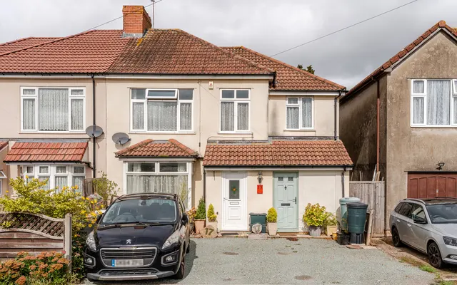 Westerleigh Road, Downend, BS16, photo 1
