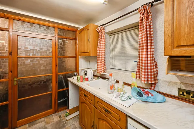 Sherwood Road, Sutton-In-Ashfield, NG17, photo 1