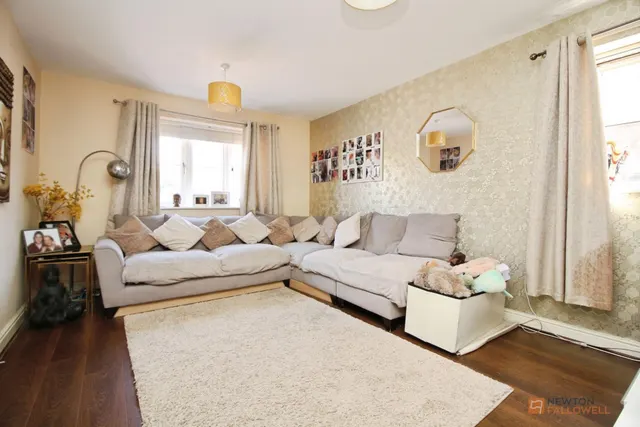 Friswell Close, Barwell, LE9, photo 3