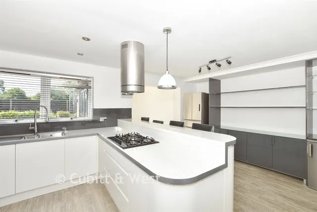 Pinova Close, Crawley, RH11, photo 3