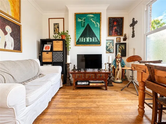 Whitehorse Road, Thornton Heath, CR7, photo 2