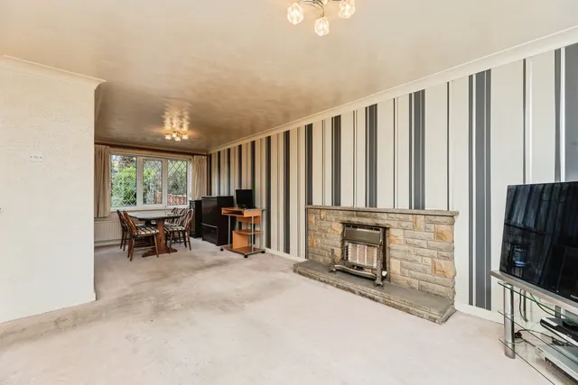 Photo 3 — Acacia Drive, Castleford