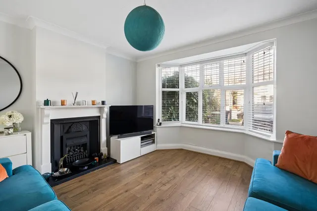 Eastcote Road, Pinner, HA5, photo 2