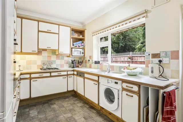 Northey Avenue, Cheam, SM2, photo 3