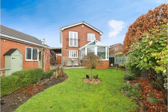 Photo 2 — Eden Close, Stoke-On-Trent