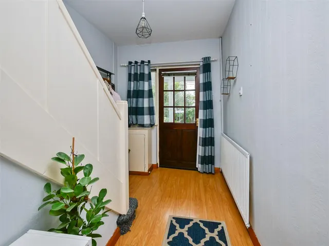 Stirling Road, Cregagh, BT6, photo 3