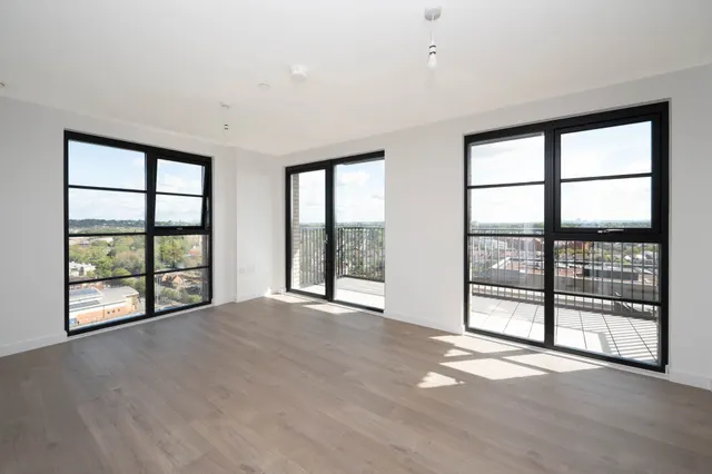 Photo 2 — Flat 87, Rivulet Apartments, New Malden