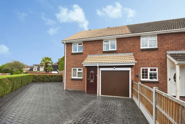 Langford Grove, Basildon, Essex, SS13, photo 1