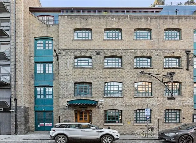 Wapping Wall, Wapping, E1W, photo 1