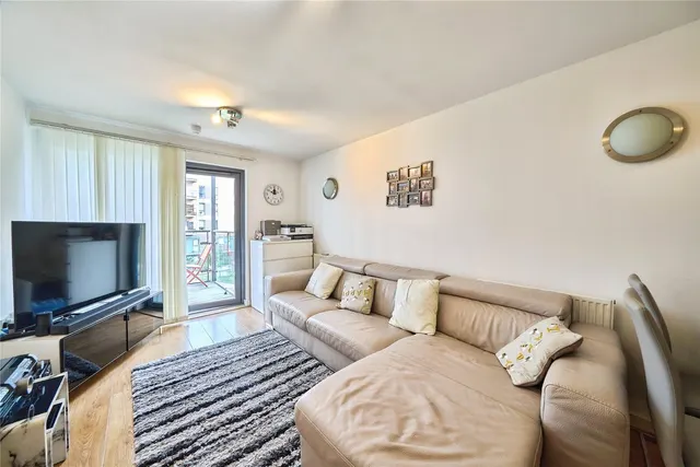 Jude Street, London, E16, photo 1