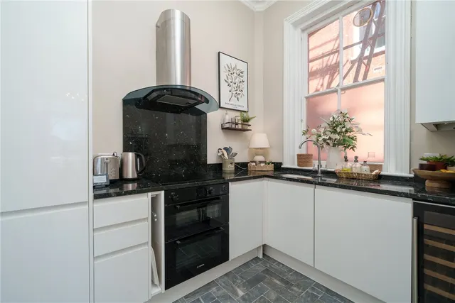 Photo 3 — West Hill, Putney, London, SW15