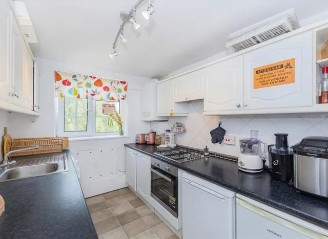 Photo 2 — Union Grove, South Lambeth, SW8