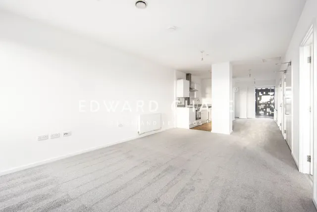 Ilford Hill, Ilford, IG1, photo 3