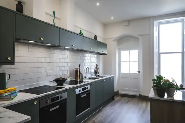 Ellenborough Crescent, Weston-super-Mare, BS23, photo 3