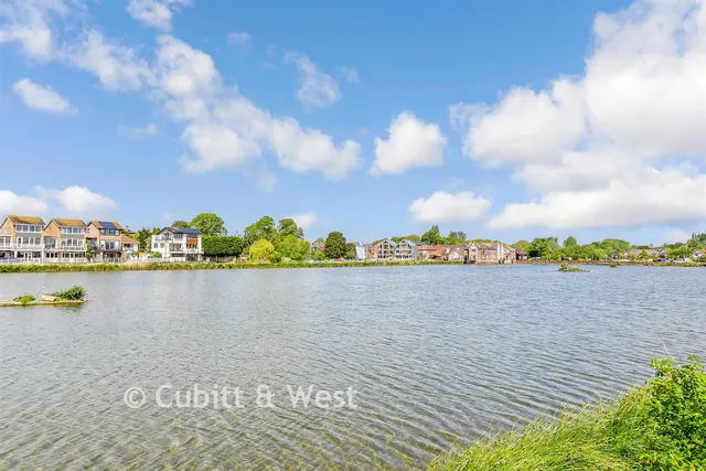 Slipper Road, Emsworth, PO10, photo 2