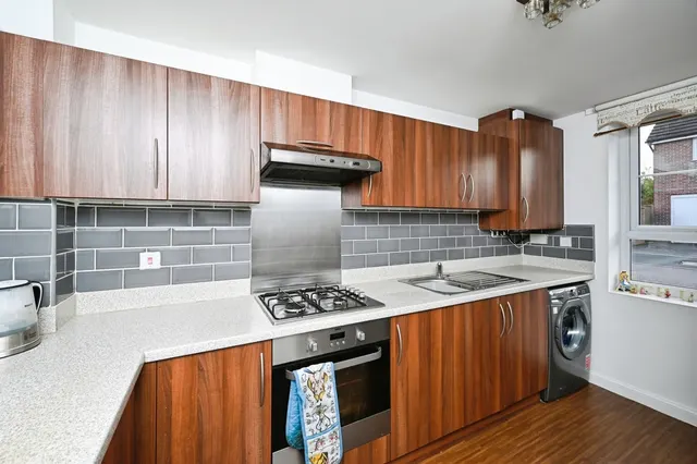 Photo 2 — Gressingham Close, Forest Town, Mansfield, Nottinghamshire, NG19