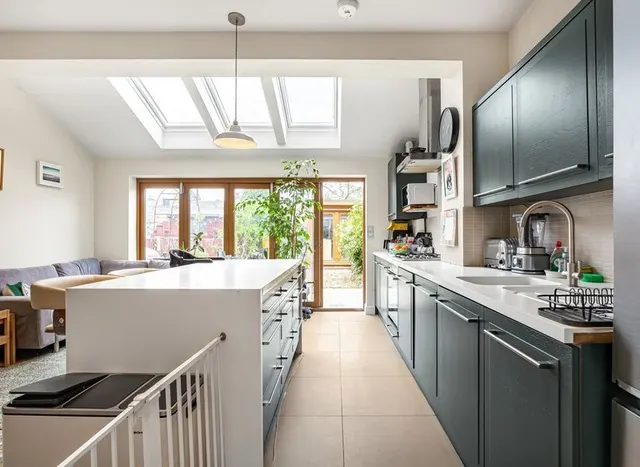 Photo 3 — Percy Road, Old Isleworth, TW7