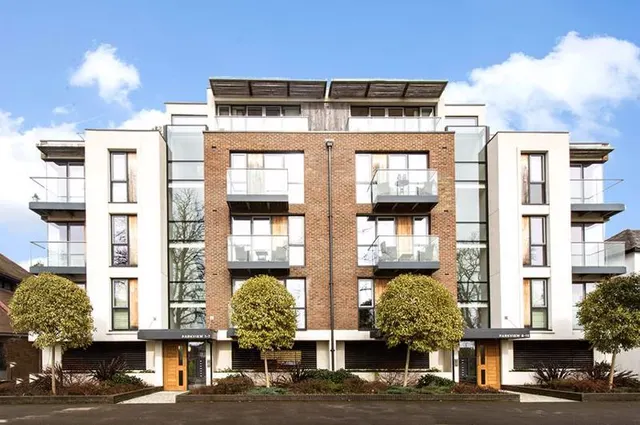 Parkview Queens Road, Hersham KT12 5LU, photo 1