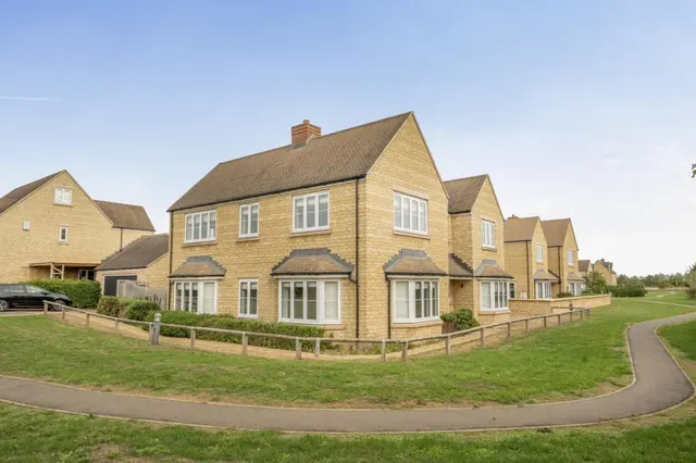 Church Road, Long Hanborough, OX29, photo 3
