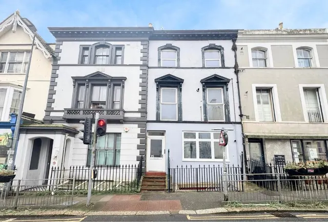 Cambridge Road, Hastings, TN34 1DJ, photo 1