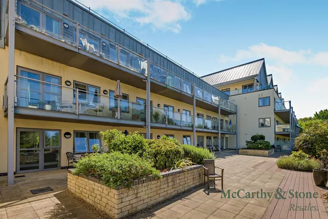 Westmead Lane, Chippenham, SN15, photo 1