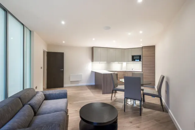 Aerodrome Road, Beaufort Park, NW9, photo 1