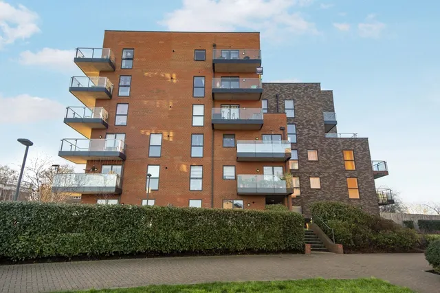 Larner Road, Erith, DA8, photo 1