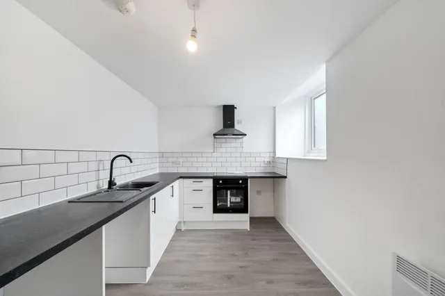 Railway Road, Leigh, WN7, photo 3