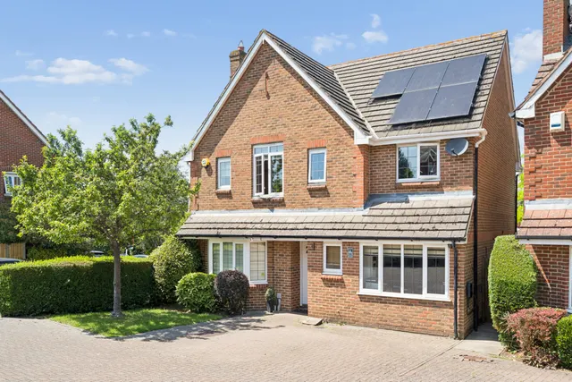 Carew Way, Watford, Watford, WD19 5BG, photo 1