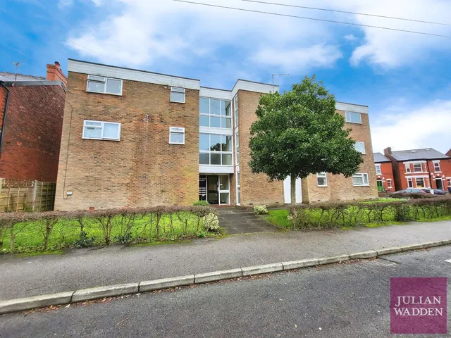 Elmfield Road, Davenport, SK3, photo 1