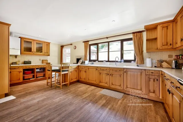 Clatterford Road, Newport, PO30, photo 2