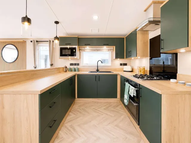 Photo 3 — Shottendane Road, Birchington, Kent, CT7 0HD