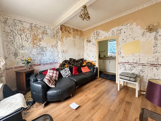 Photo 2 — Whitcliffe Road, Cleckheaton, West Yorkshire, BD19